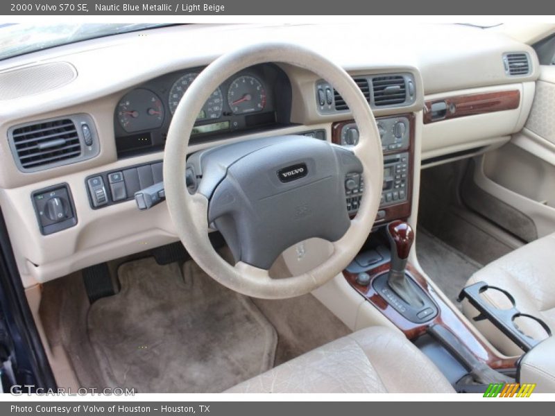 Nautic Blue Metallic / Light Beige 2000 Volvo S70 SE