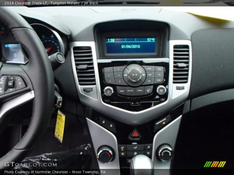 Tungsten Metallic / Jet Black 2014 Chevrolet Cruze LT