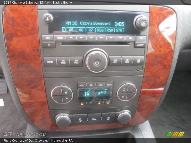 Black / Ebony 2014 Chevrolet Suburban LT 4x4