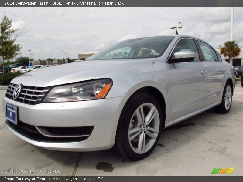 Reflex Silver Metallic / Titan Black 2014 Volkswagen Passat TDI SE