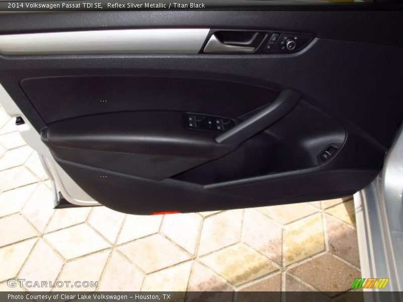 Reflex Silver Metallic / Titan Black 2014 Volkswagen Passat TDI SE