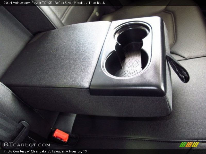 Reflex Silver Metallic / Titan Black 2014 Volkswagen Passat TDI SE