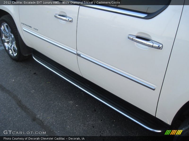 White Diamond Tricoat / Cashmere/Cocoa 2012 Cadillac Escalade EXT Luxury AWD