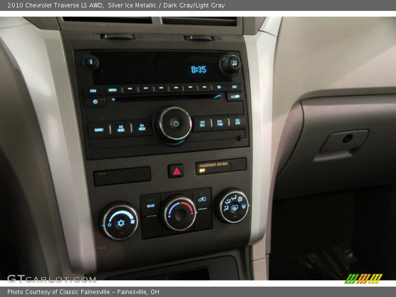 Silver Ice Metallic / Dark Gray/Light Gray 2010 Chevrolet Traverse LS AWD