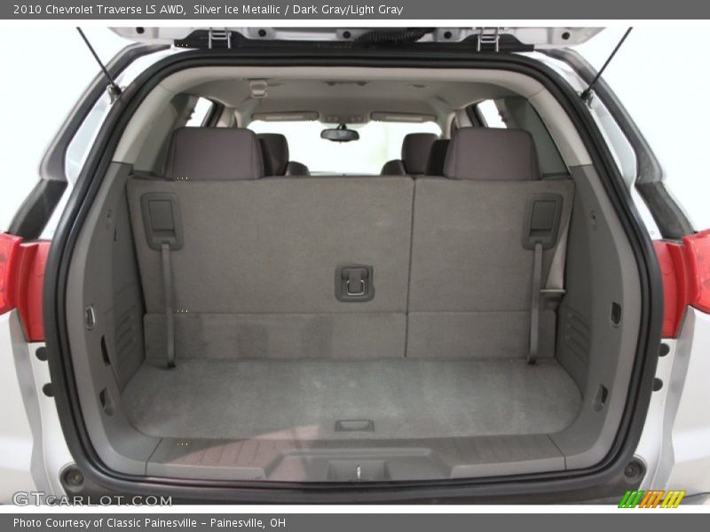 Silver Ice Metallic / Dark Gray/Light Gray 2010 Chevrolet Traverse LS AWD