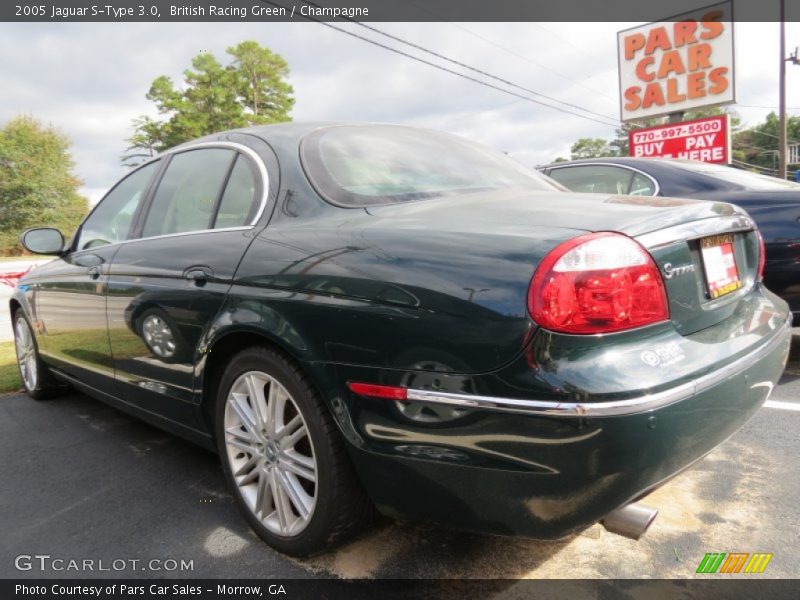 British Racing Green / Champagne 2005 Jaguar S-Type 3.0