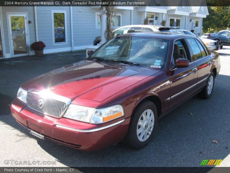 Front 3/4 View of 2004 Grand Marquis GS