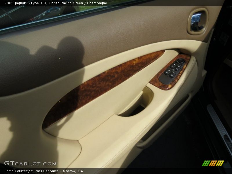 British Racing Green / Champagne 2005 Jaguar S-Type 3.0
