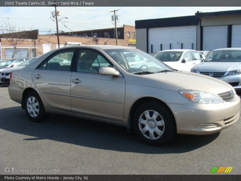 Front 3/4 View of 2003 Camry LE