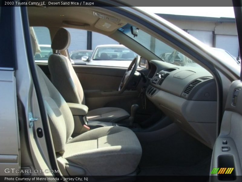 Desert Sand Mica / Taupe 2003 Toyota Camry LE