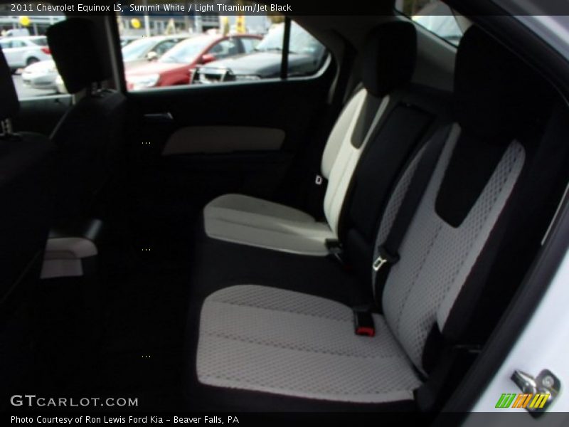 Summit White / Light Titanium/Jet Black 2011 Chevrolet Equinox LS