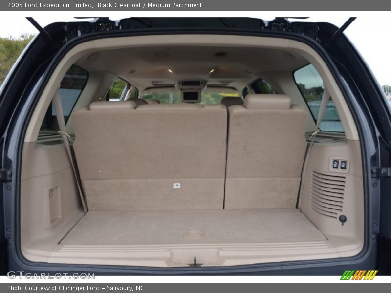  2005 Expedition Limited Trunk