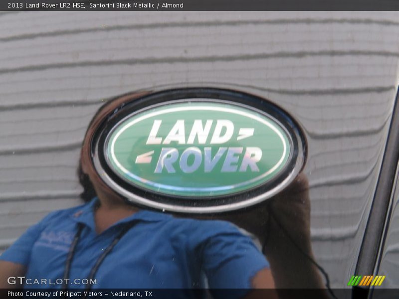 Santorini Black Metallic / Almond 2013 Land Rover LR2 HSE