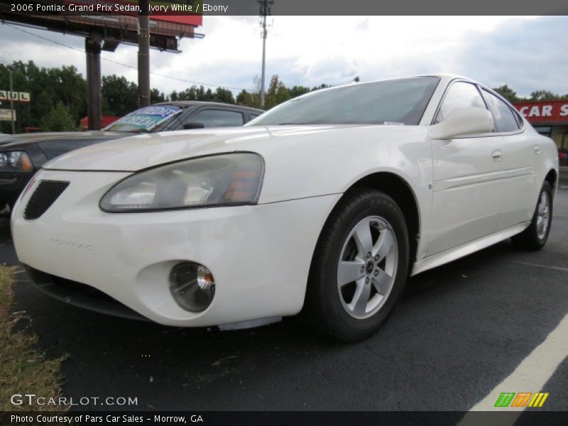 Ivory White / Ebony 2006 Pontiac Grand Prix Sedan
