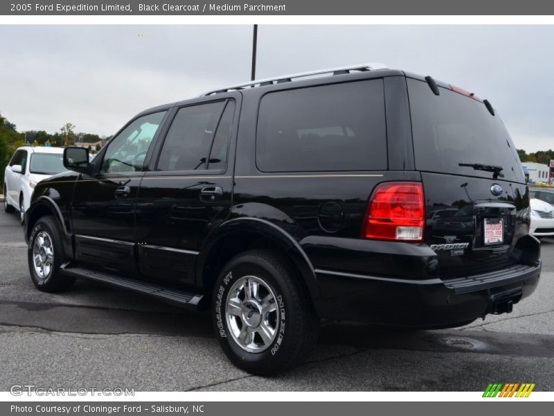 Black Clearcoat / Medium Parchment 2005 Ford Expedition Limited