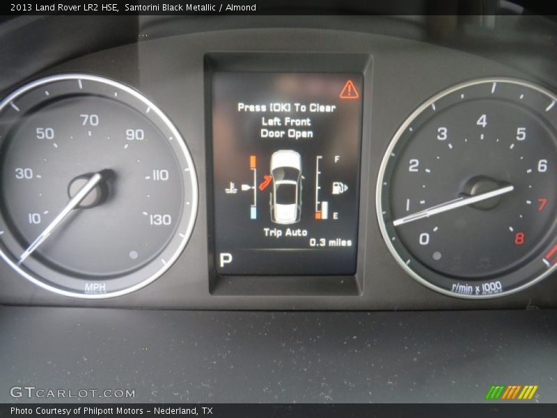Santorini Black Metallic / Almond 2013 Land Rover LR2 HSE