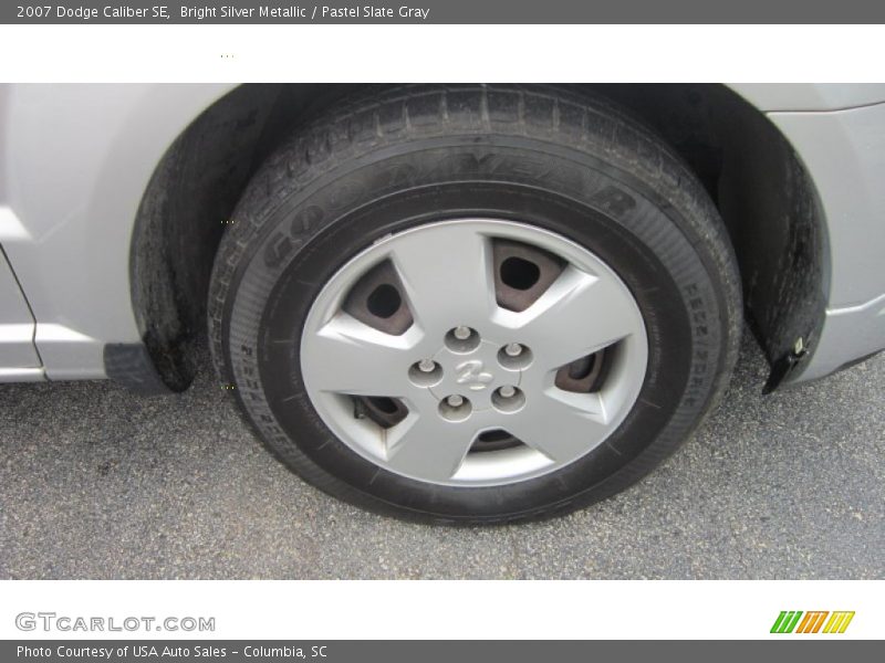 Bright Silver Metallic / Pastel Slate Gray 2007 Dodge Caliber SE