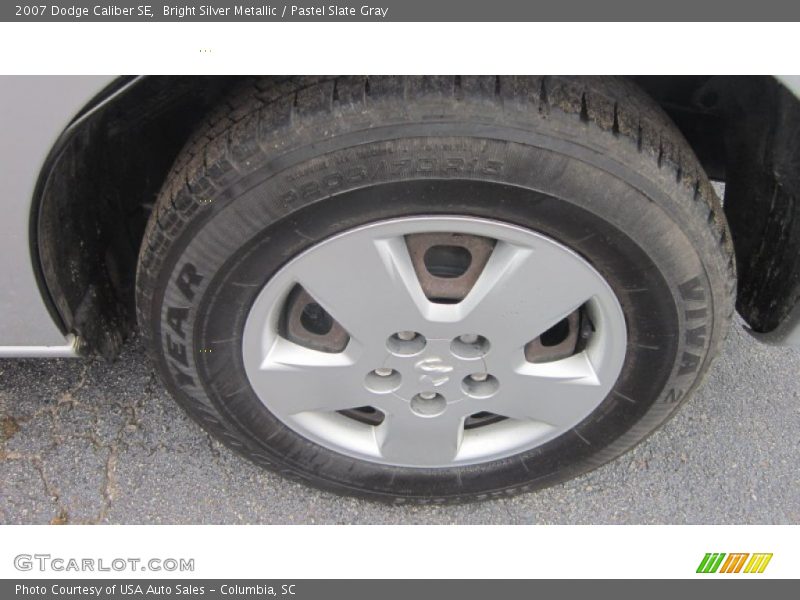 Bright Silver Metallic / Pastel Slate Gray 2007 Dodge Caliber SE