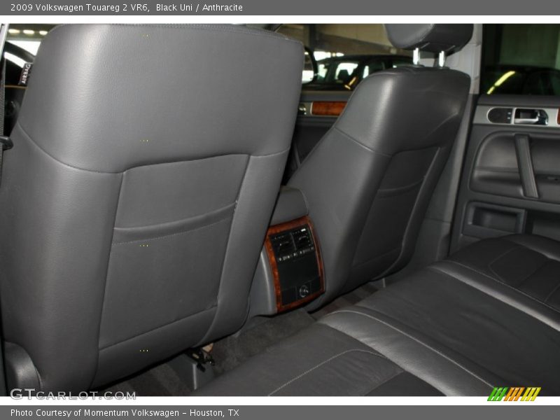 Black Uni / Anthracite 2009 Volkswagen Touareg 2 VR6