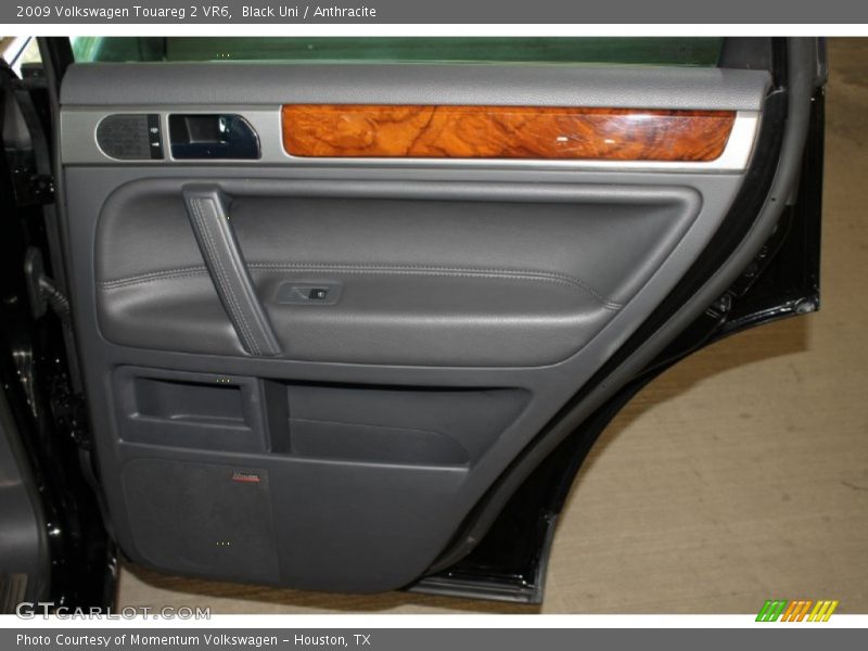 Black Uni / Anthracite 2009 Volkswagen Touareg 2 VR6