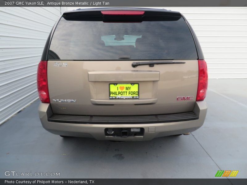 Antique Bronze Metallic / Light Tan 2007 GMC Yukon SLE