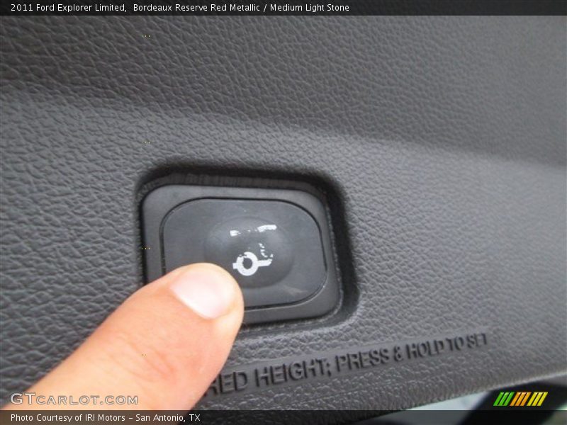 Bordeaux Reserve Red Metallic / Medium Light Stone 2011 Ford Explorer Limited