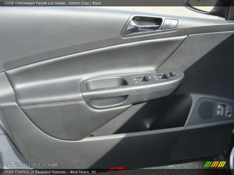United Gray / Black 2008 Volkswagen Passat Lux Sedan