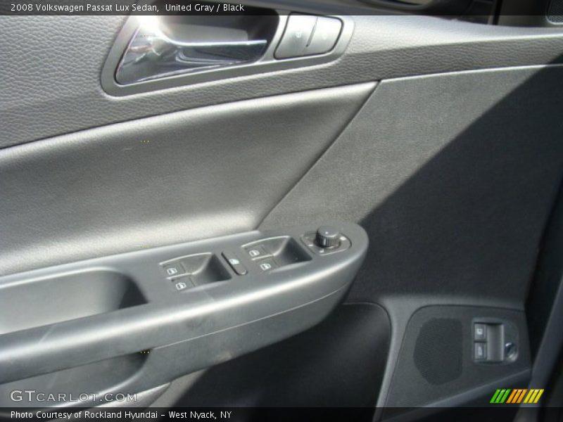 United Gray / Black 2008 Volkswagen Passat Lux Sedan