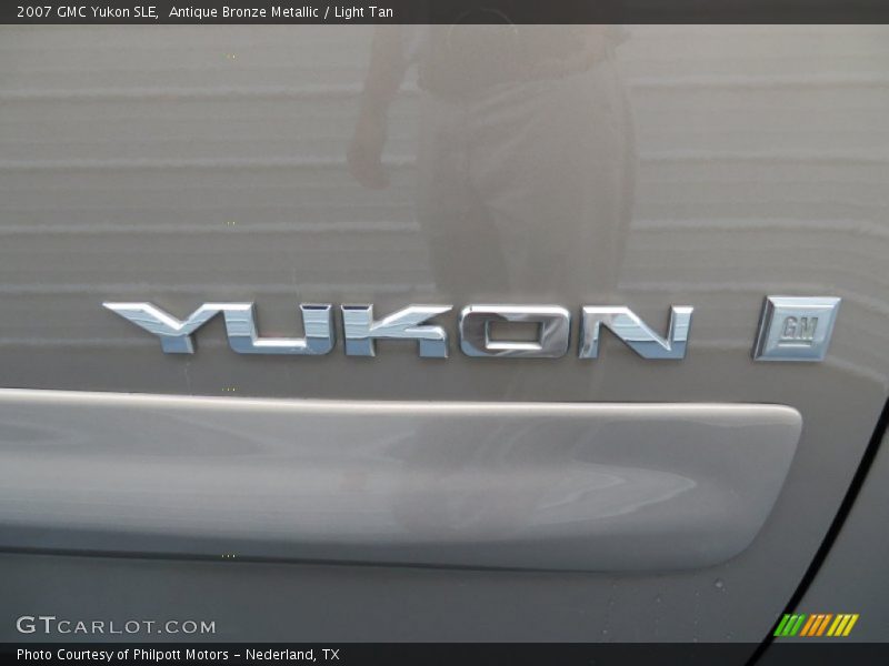 Antique Bronze Metallic / Light Tan 2007 GMC Yukon SLE