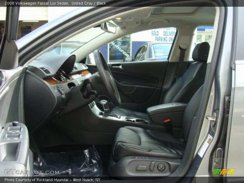 United Gray / Black 2008 Volkswagen Passat Lux Sedan