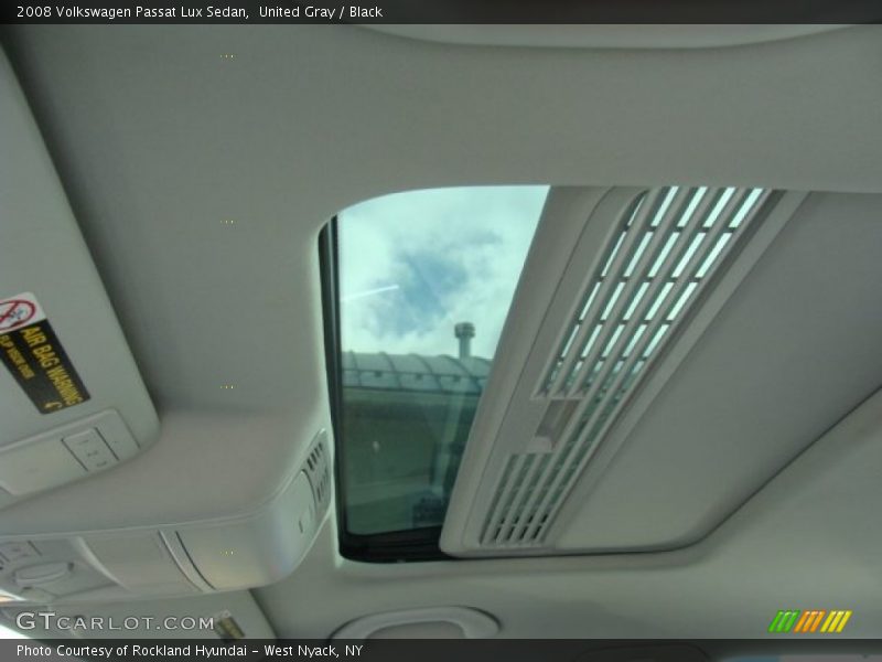 United Gray / Black 2008 Volkswagen Passat Lux Sedan
