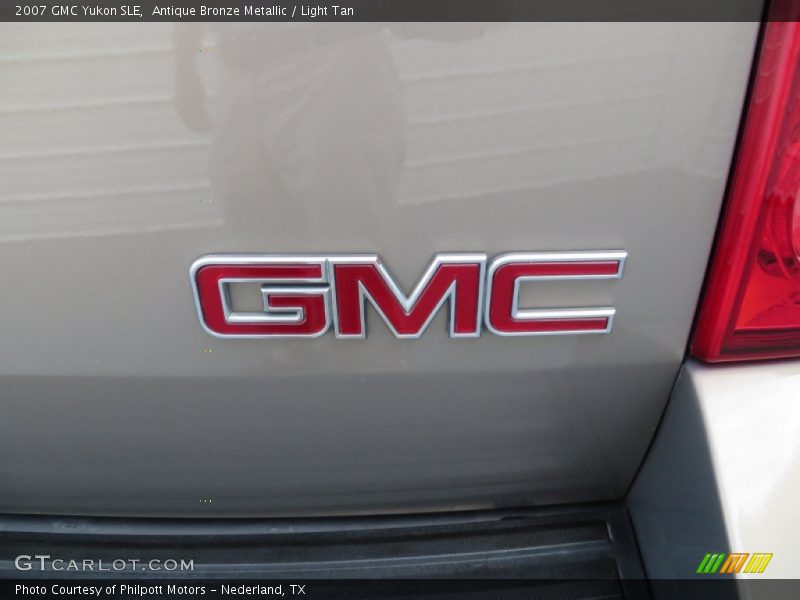 Antique Bronze Metallic / Light Tan 2007 GMC Yukon SLE