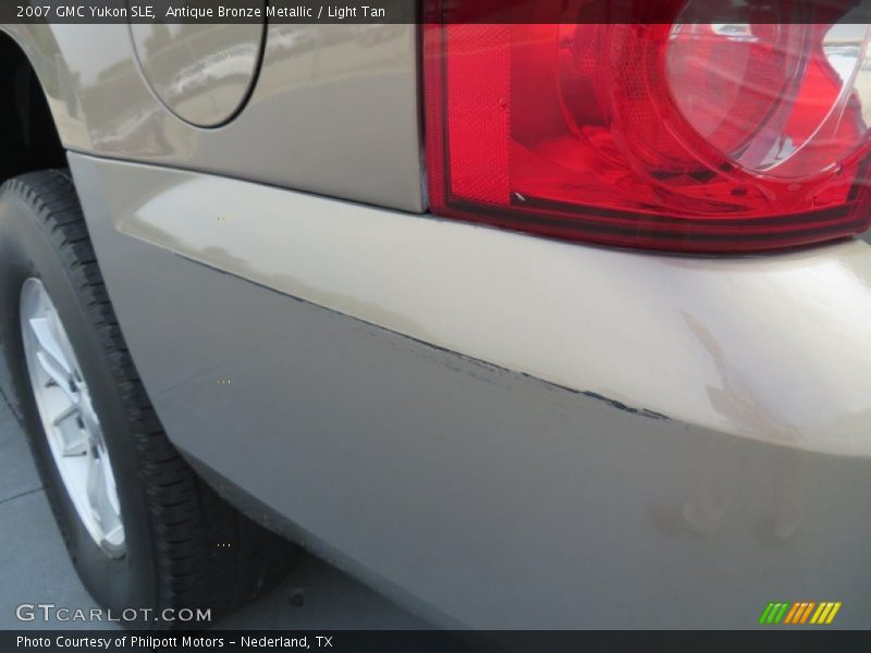 Antique Bronze Metallic / Light Tan 2007 GMC Yukon SLE