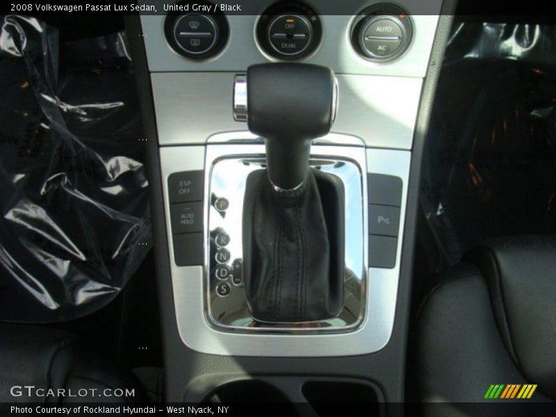 United Gray / Black 2008 Volkswagen Passat Lux Sedan