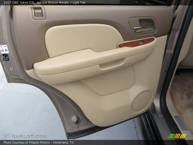 Antique Bronze Metallic / Light Tan 2007 GMC Yukon SLE
