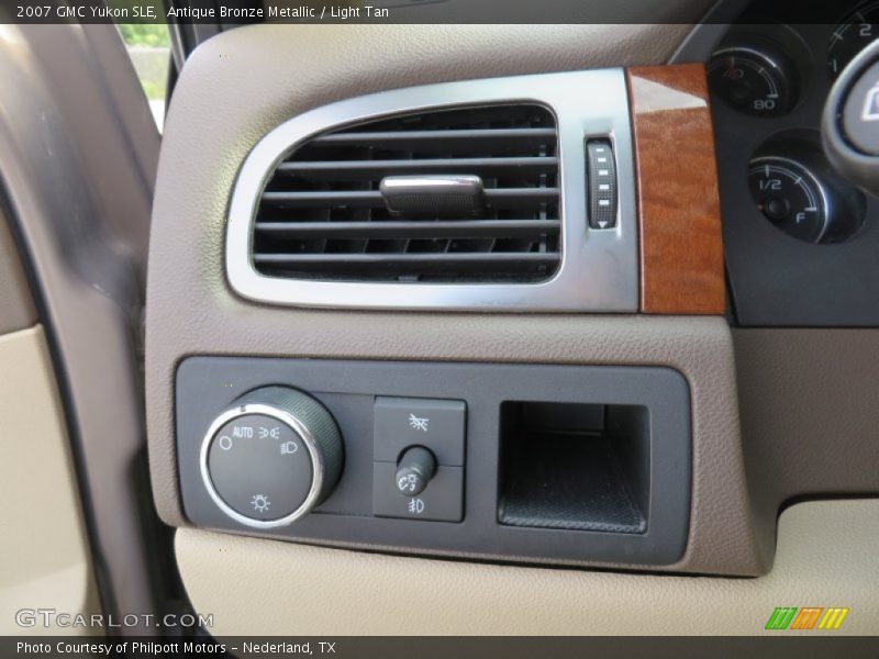 Antique Bronze Metallic / Light Tan 2007 GMC Yukon SLE