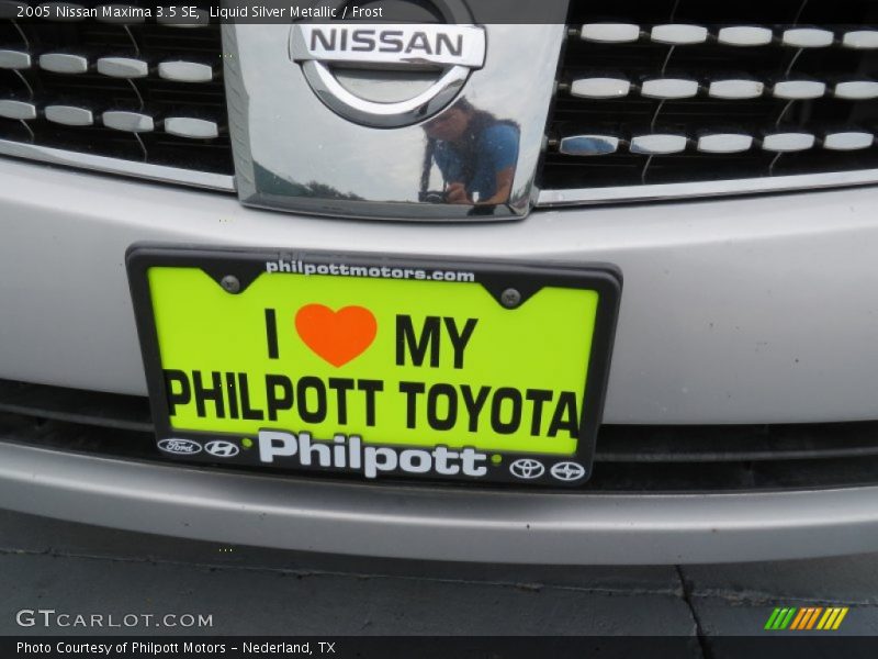 Liquid Silver Metallic / Frost 2005 Nissan Maxima 3.5 SE