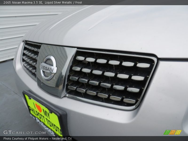 Liquid Silver Metallic / Frost 2005 Nissan Maxima 3.5 SE