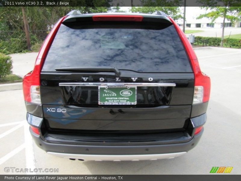 Black / Beige 2011 Volvo XC90 3.2