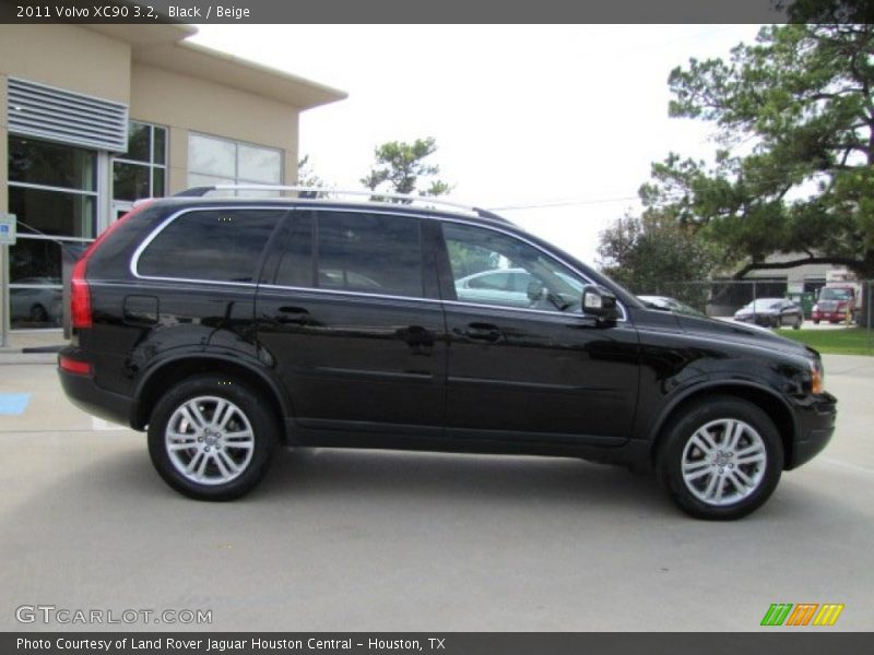 Black / Beige 2011 Volvo XC90 3.2