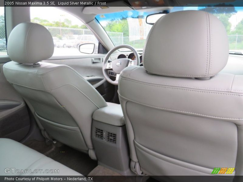 Liquid Silver Metallic / Frost 2005 Nissan Maxima 3.5 SE