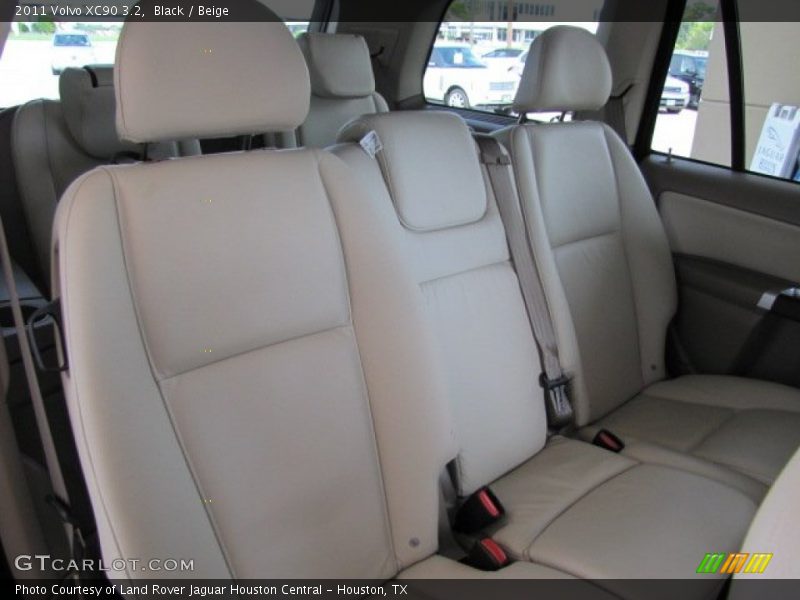 Black / Beige 2011 Volvo XC90 3.2