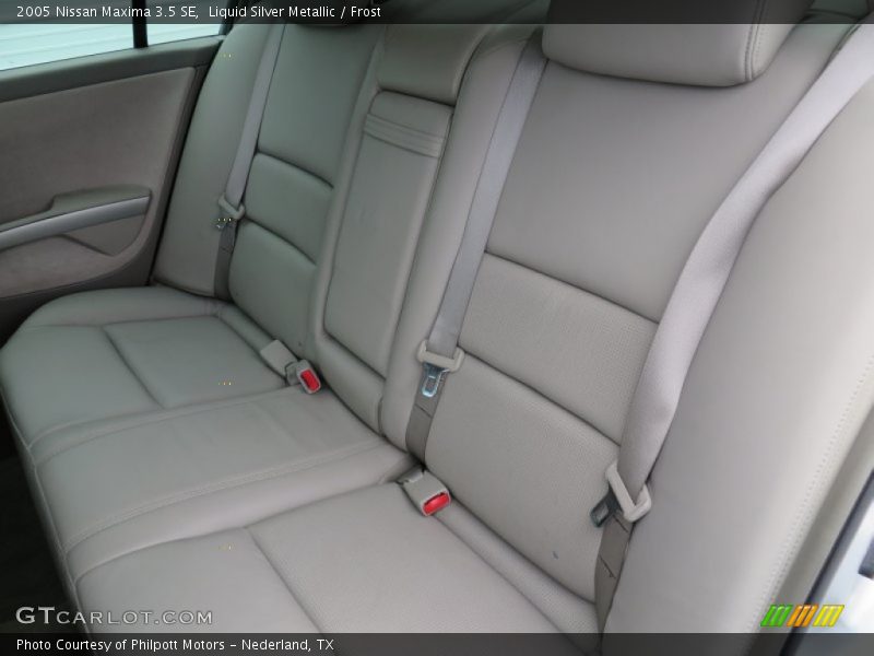 Liquid Silver Metallic / Frost 2005 Nissan Maxima 3.5 SE