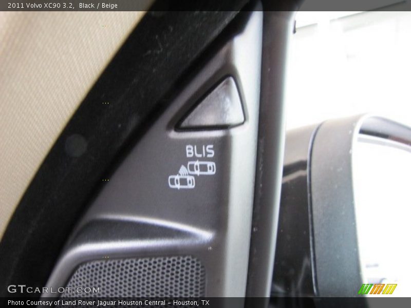 Black / Beige 2011 Volvo XC90 3.2