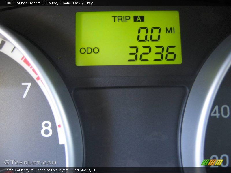 Ebony Black / Gray 2008 Hyundai Accent SE Coupe