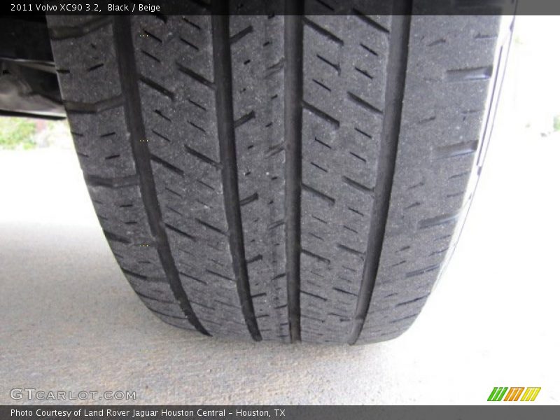 Black / Beige 2011 Volvo XC90 3.2