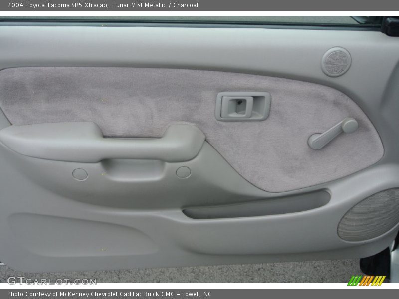 Lunar Mist Metallic / Charcoal 2004 Toyota Tacoma SR5 Xtracab