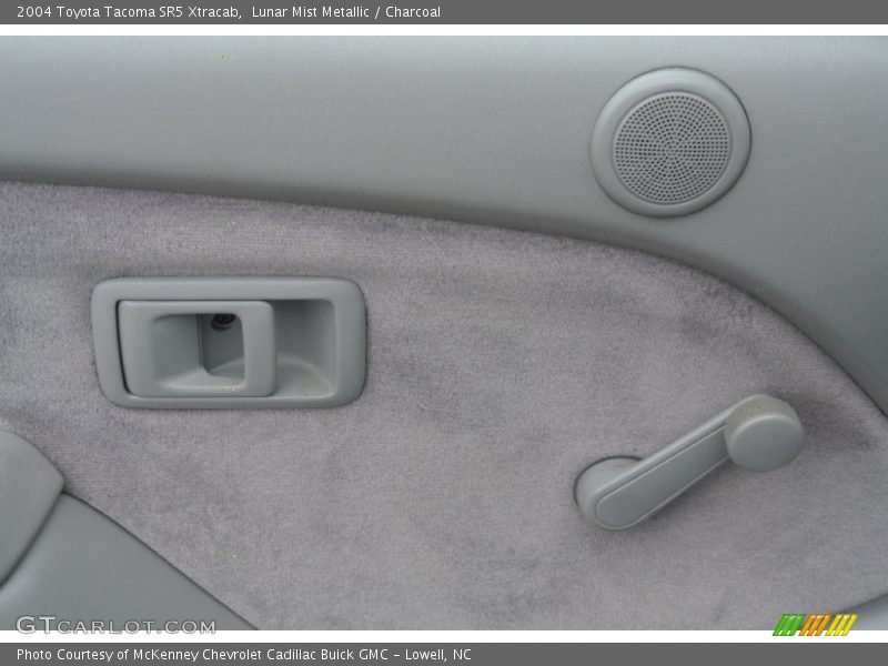 Lunar Mist Metallic / Charcoal 2004 Toyota Tacoma SR5 Xtracab