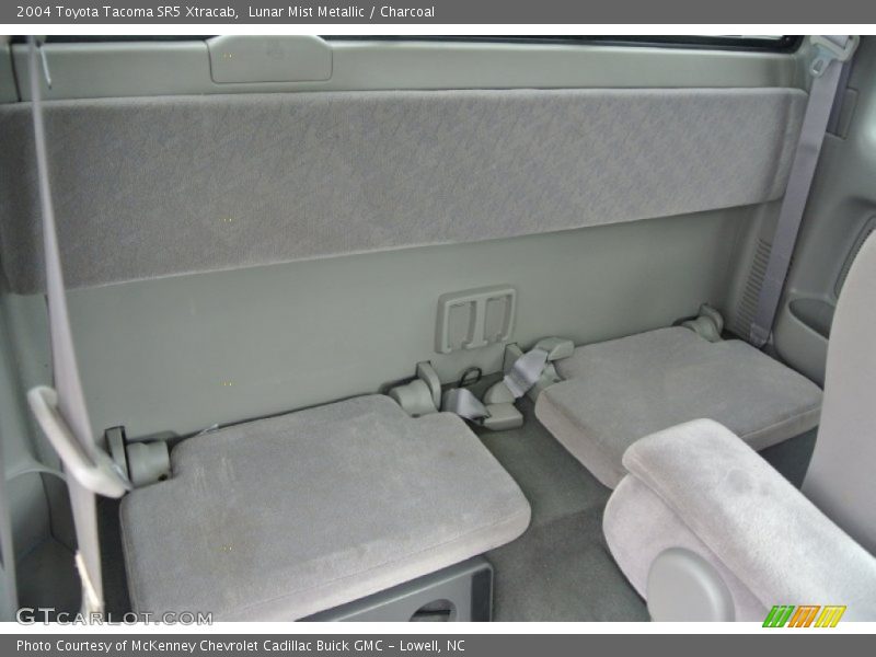 Lunar Mist Metallic / Charcoal 2004 Toyota Tacoma SR5 Xtracab