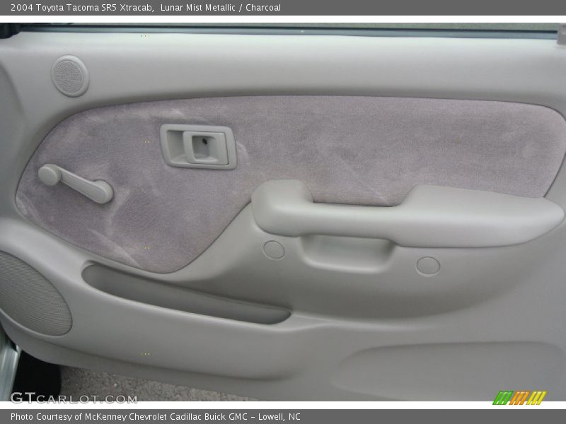 Lunar Mist Metallic / Charcoal 2004 Toyota Tacoma SR5 Xtracab